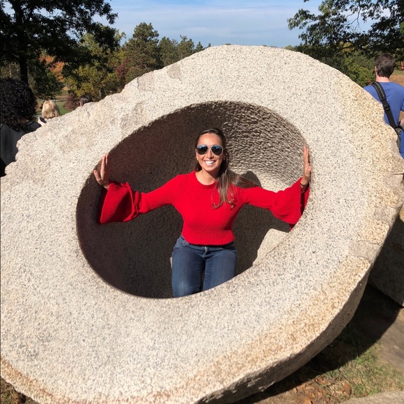 Meet your Posher, Lauren - Picture 4 of 9